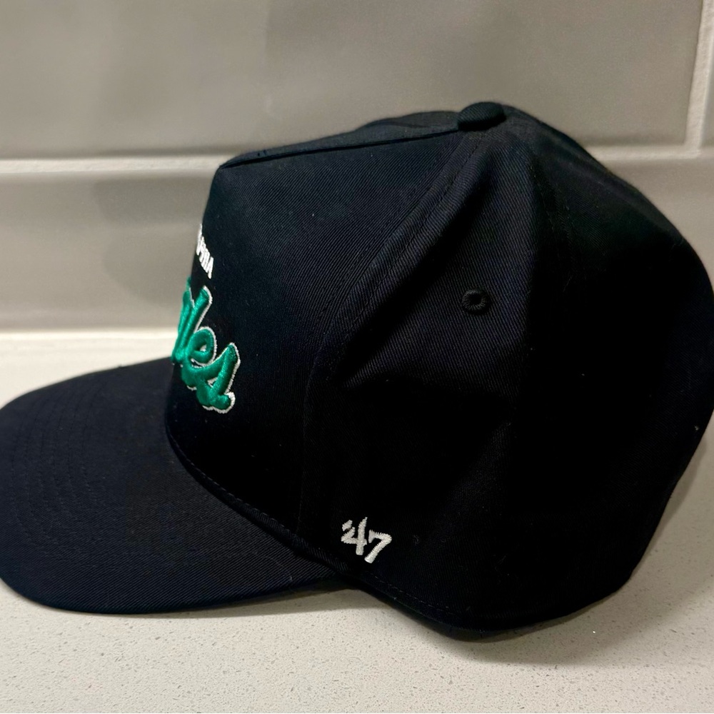 Philadelphia Eagles Black ‘47 brand SnapBack. Never worn! - Picture 3 of 5